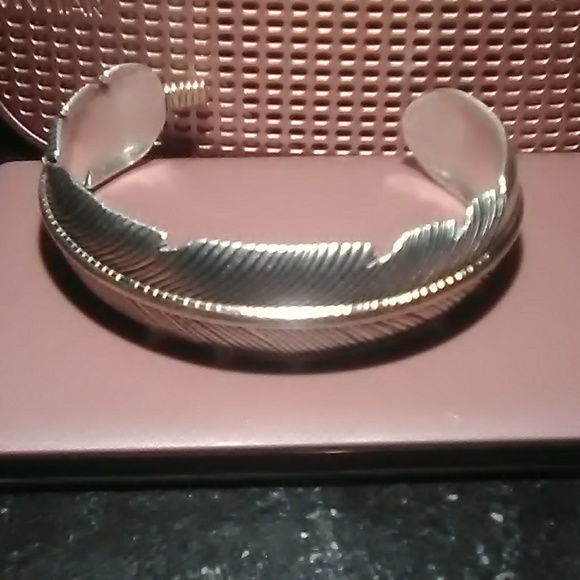 Harvey Mace Cuff bracelet - Picture 7 of 8